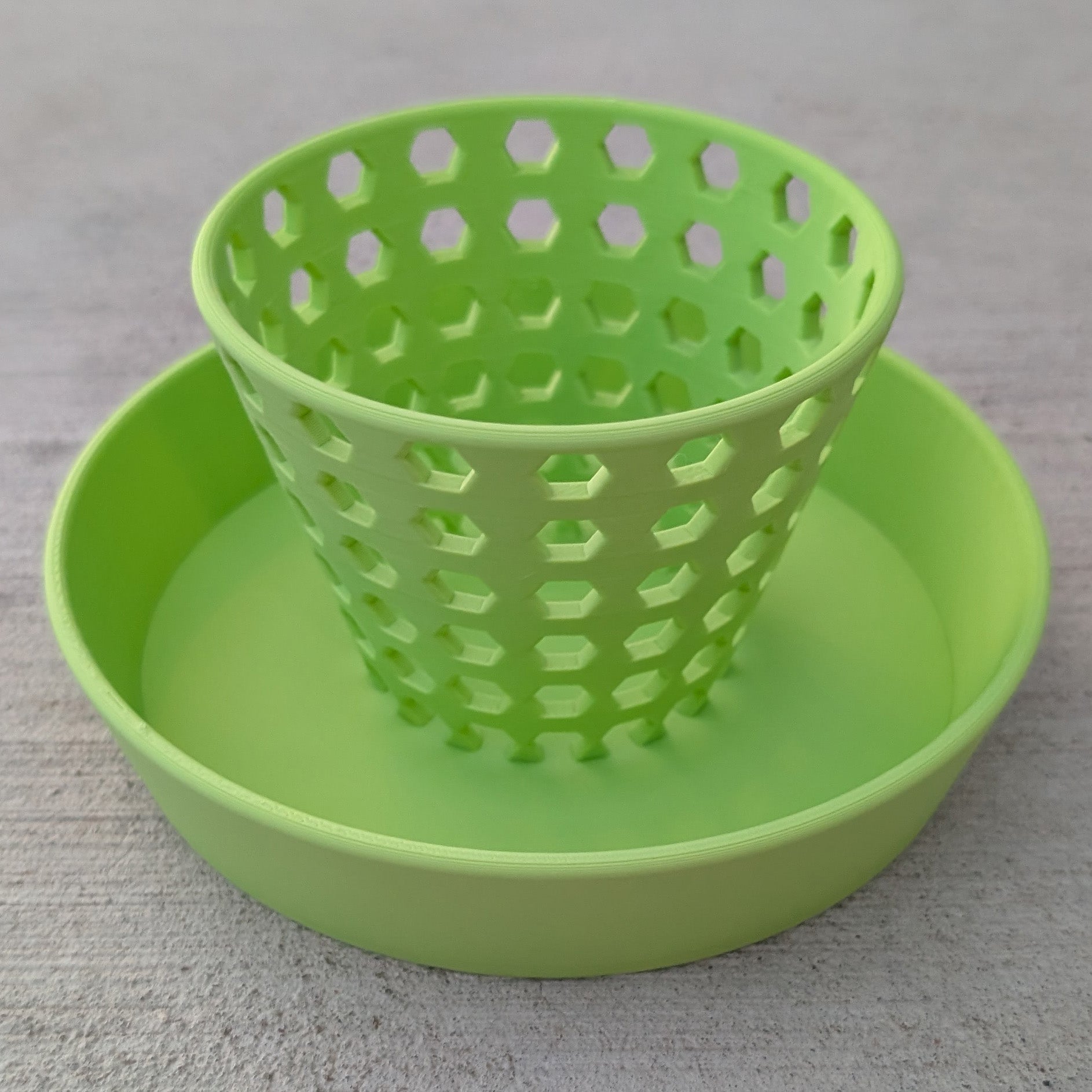 Net Pot with Saucer